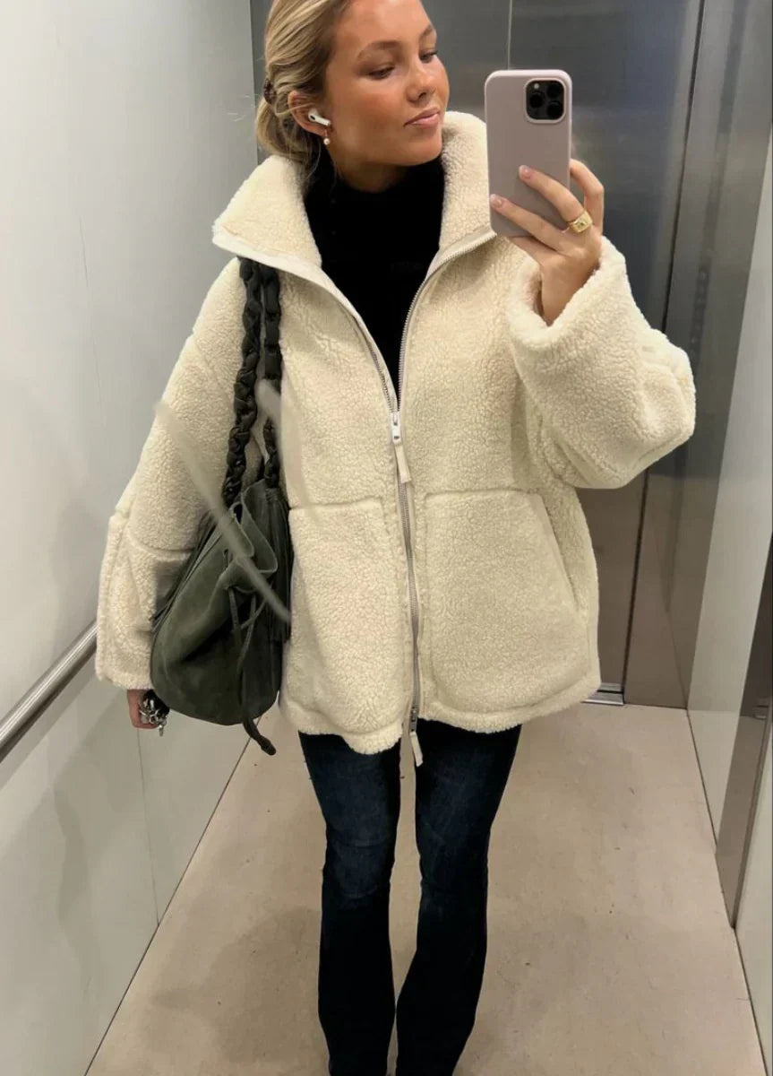 KAJA | Abrigo suave estilo peluche