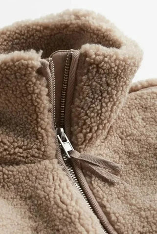 KAJA | Abrigo suave estilo peluche